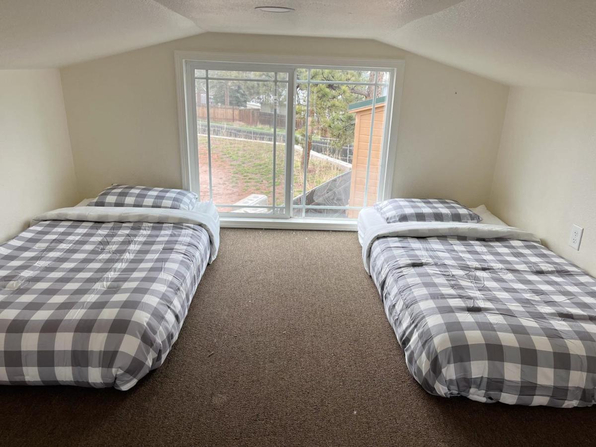 Cedar Tiny Home Woodland Park Zewnętrze zdjęcie
